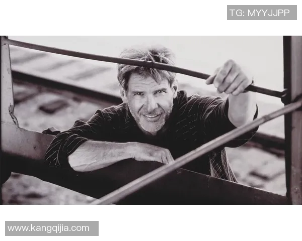 琼斯的传奇人生与科学探索之旅：从实验室到世界舞台的辉煌历程