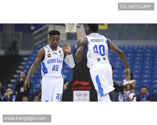 青岛国信双星迎战南京队力争主场胜利展现球队实力与斗志 青岛国信双星迎战南京队力争主场胜利展现球队实力与斗志