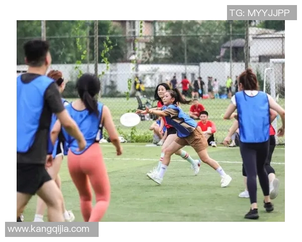 飞盘热潮席卷成都探秘成都飞盘队的拼搏与荣耀 飞盘热潮席卷成都探秘成都飞盘队的拼搏与荣耀